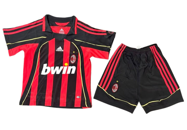 T-shirt e Pantaloncini per Bambino AC MILAN Home Retro 06/07