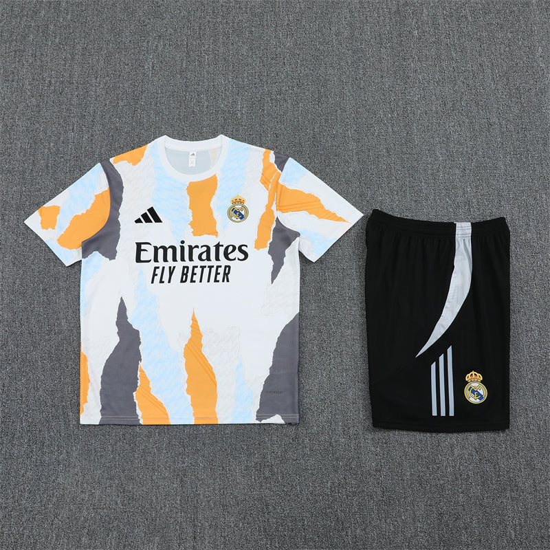 Maglia da allenamento e pantaloncini del Real Madrid 24/25