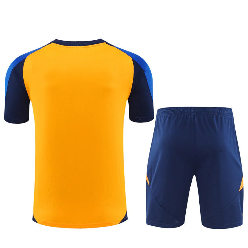 Maglia e Pantaloncini pre-allenamento Juventus Bambino 24/25