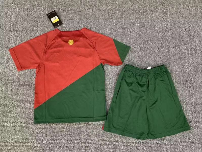 T-shirt e Pantaloncini per Bambino Portogallo 22/23